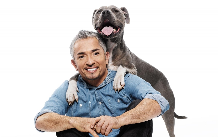 Magyarországon is fellép Cesar Millan \