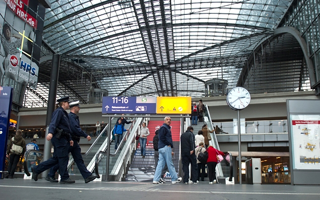 Hatástalanították a berlini főpályaudvarnál talált bombát